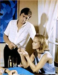 Alain Delon et Romy Schneider dans La piscine