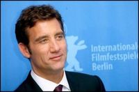 Clive-Owen-et-Sienna-Miller-dans-le-remake-de-Max-et-les-Ferrailleurs_image_article_paysage