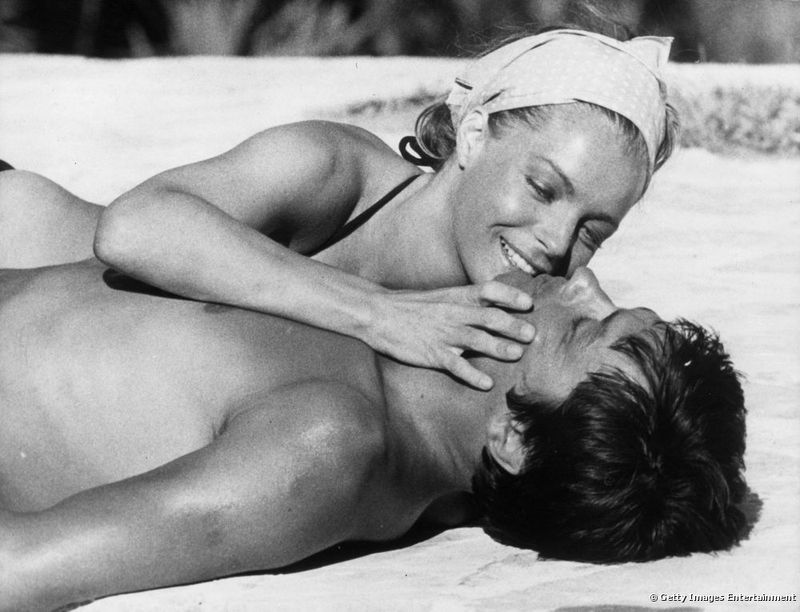 Romy-schneider-et-alain-delon-dans-la-piscine