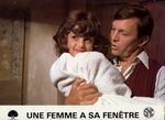 Femme fenetre - LC France (1)