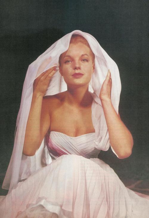 1958 (voile blanc)